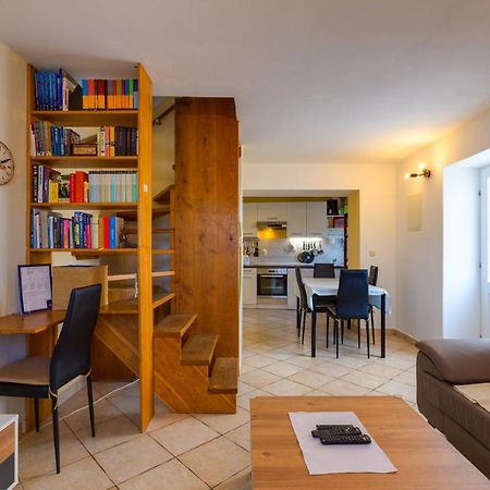 Apartments Valeria, 말리로시니 외부 사진