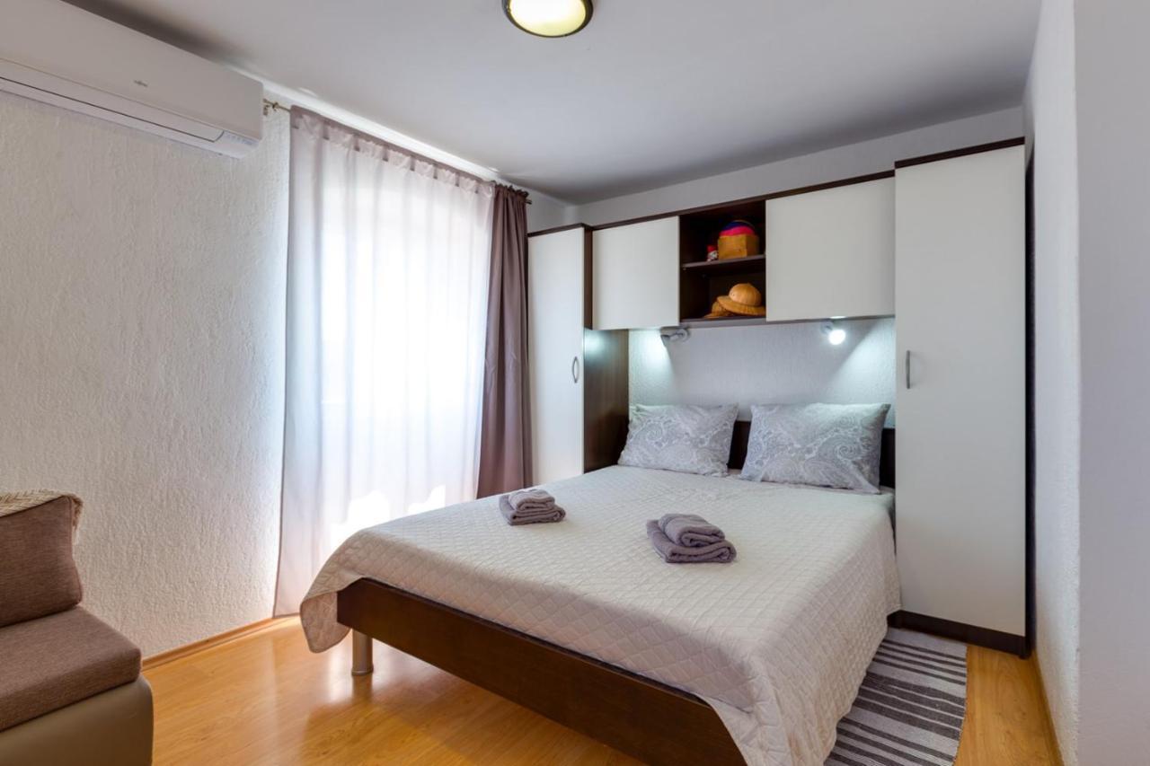 Apartments Valeria, 말리로시니 외부 사진