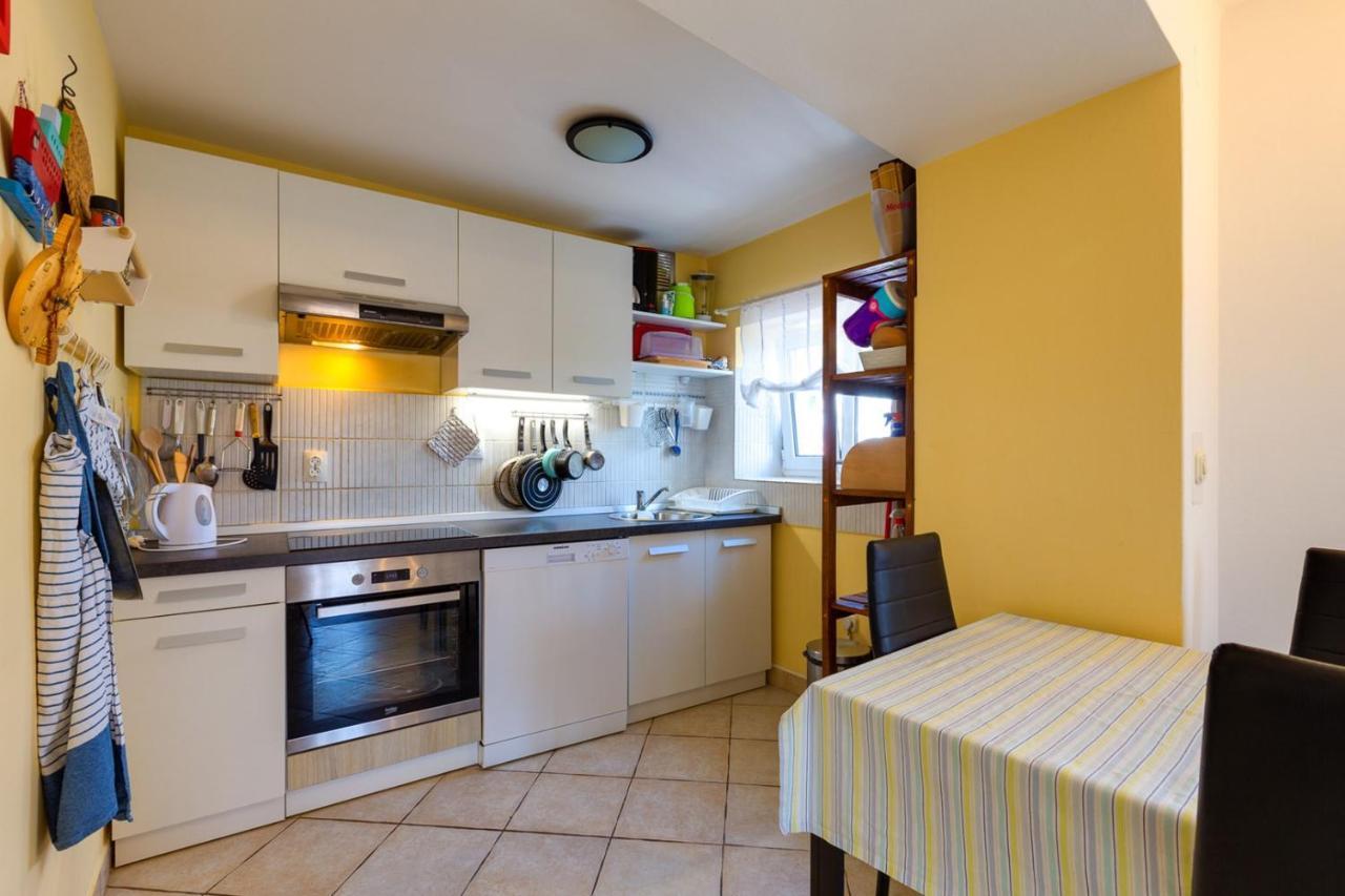 Apartments Valeria, 말리로시니 외부 사진